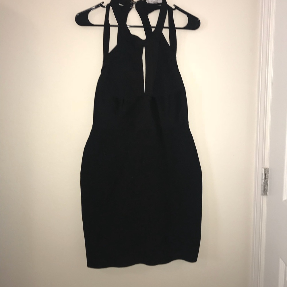 Black bodycon dress